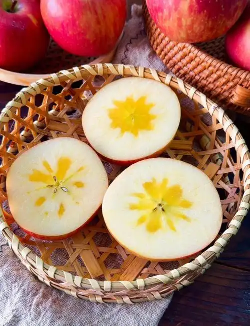 新疆阿克苏冰糖心苹果10斤装